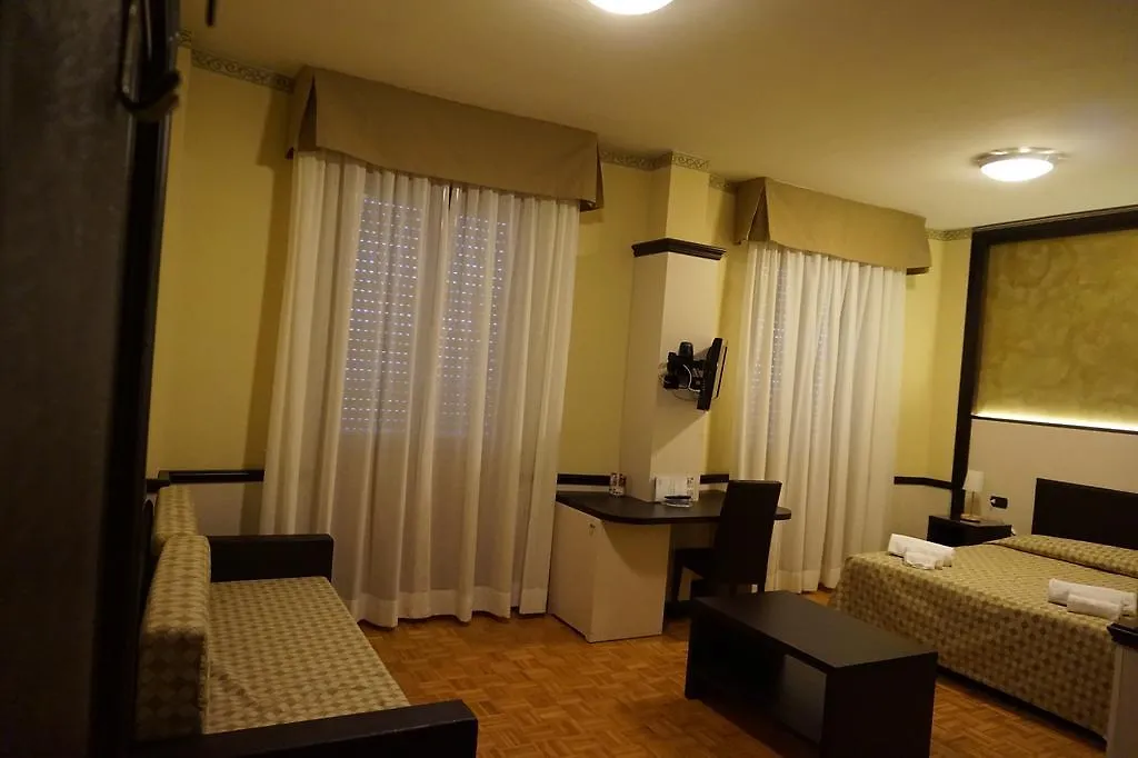 Hotel Astoria Fidenza Италия