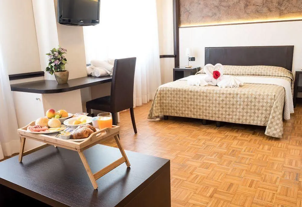 ***  Hotel Astoria Fidenza Италия