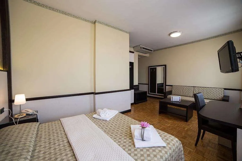 Hotel Astoria Fidenza 3*,  Италия